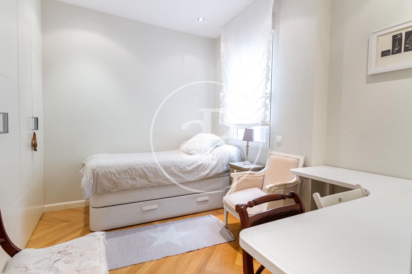 Apartamento de 3 habitaciones en Madrid ciudad en alquiler - 3.400 € (Ref: 9326471)