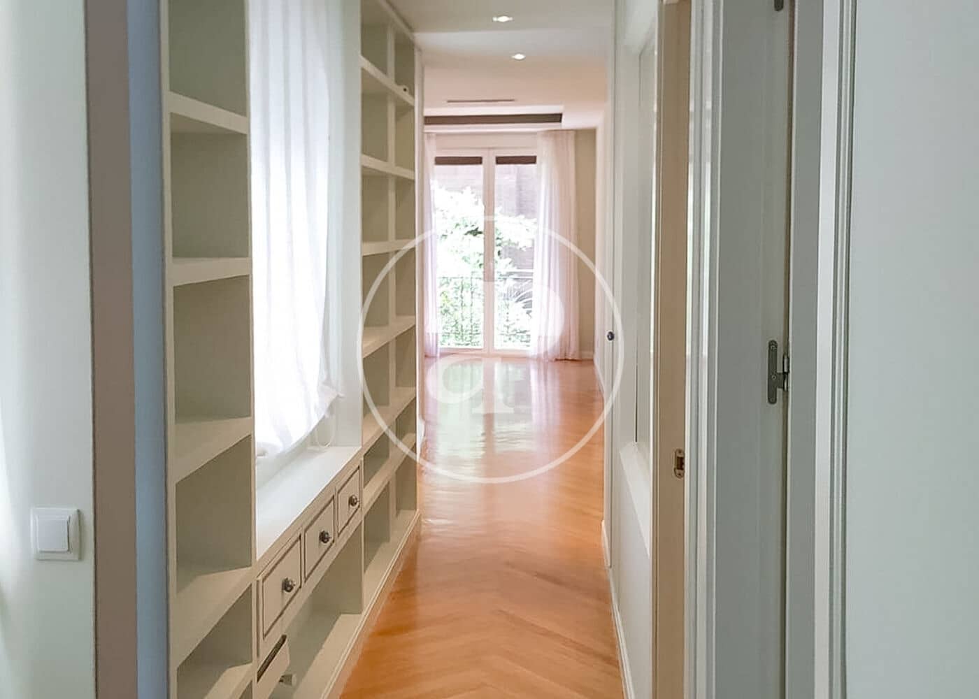 Apartamento de 3 habitaciones en Madrid ciudad en alquiler - 3.400 € (Ref: 9326471)