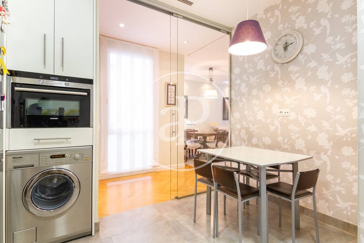 Apartamento de 3 habitaciones en Madrid ciudad en alquiler - 3.400 € (Ref: 9326471)