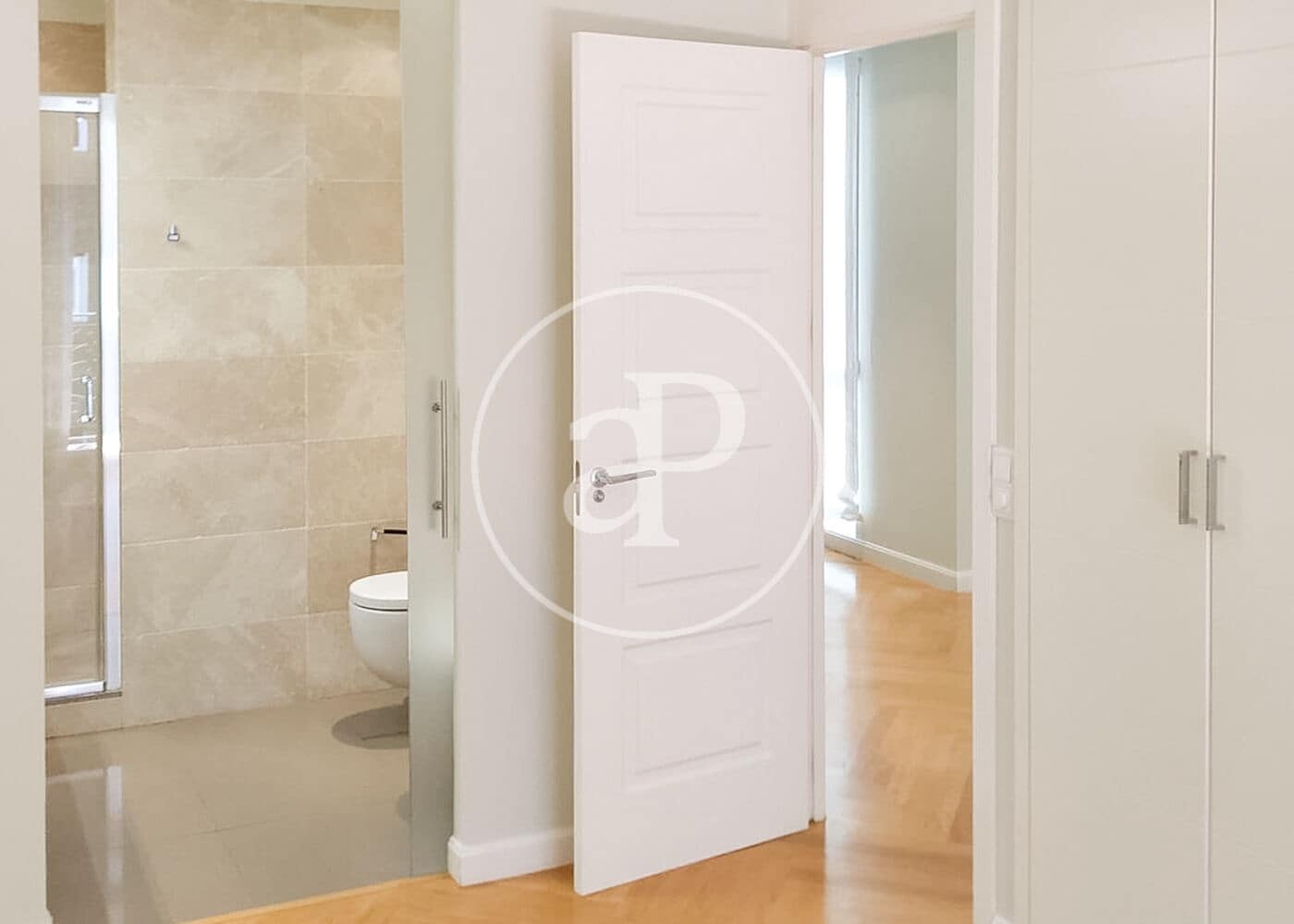 Apartamento de 3 habitaciones en Madrid ciudad en alquiler - 3.400 € (Ref: 9326471)