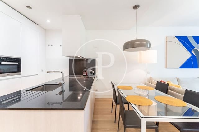 1 soveværelse Lejlighed til leje i Almagro, Madrid by - € 3.200 (Ref: 9326473)