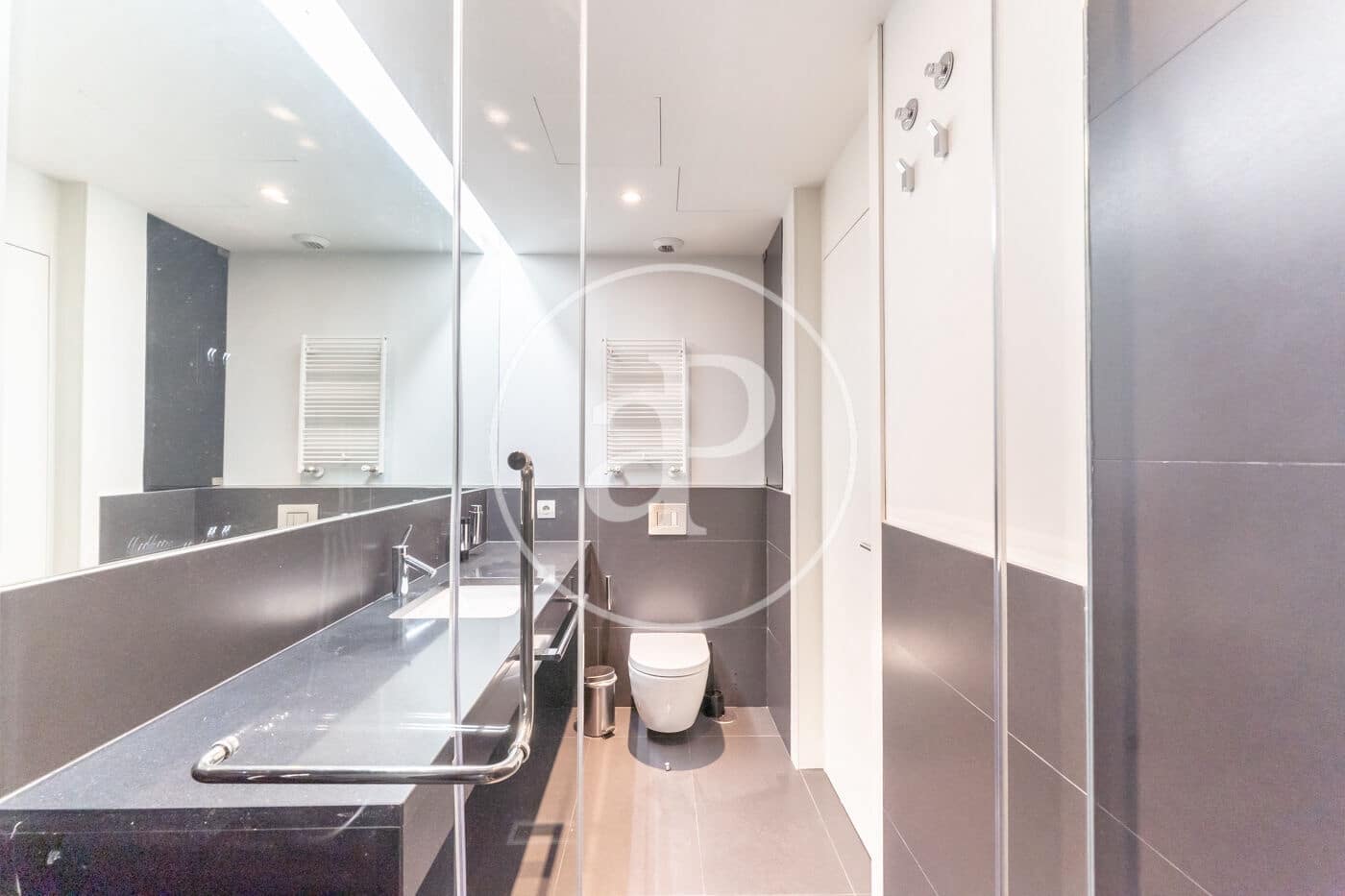 1 soveværelse Lejlighed til leje i Madrid by - € 3.200 (Ref: 9326473)