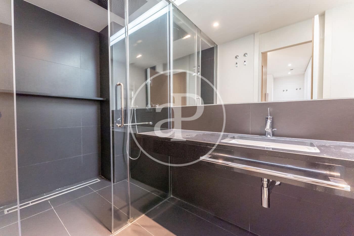 1 soveværelse Lejlighed til leje i Madrid by - € 3.200 (Ref: 9326473)