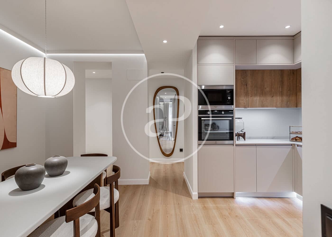 3 soveværelse Lejlighed til salg i Madrid by - € 1.230.000 (Ref: 9326475)