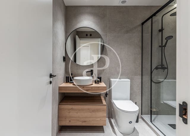 3 bedroom Apartment for sale in Universidad, Madrid city - € 1,230,000 (Ref: 9326475)