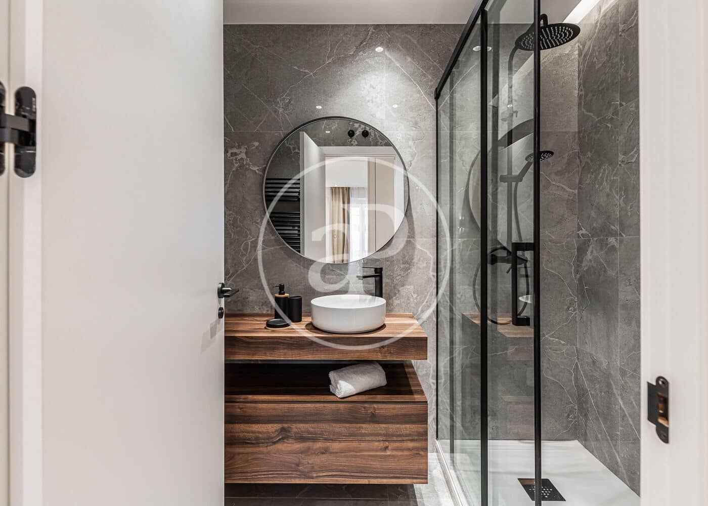 3 soveværelse Lejlighed til salg i Madrid by - € 1.230.000 (Ref: 9326475)