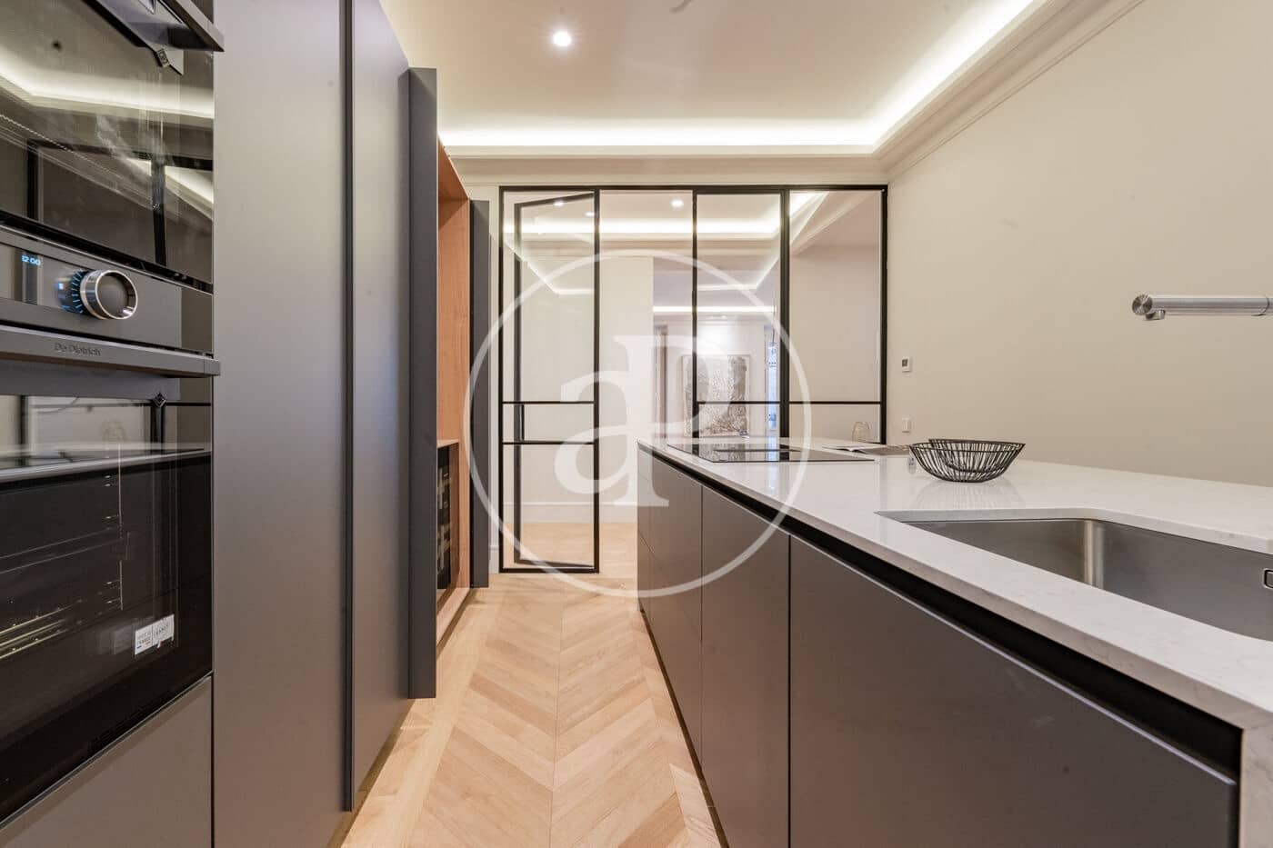 3 soveværelse Lejlighed til salg i Madrid by - € 2.550.000 (Ref: 9334975)