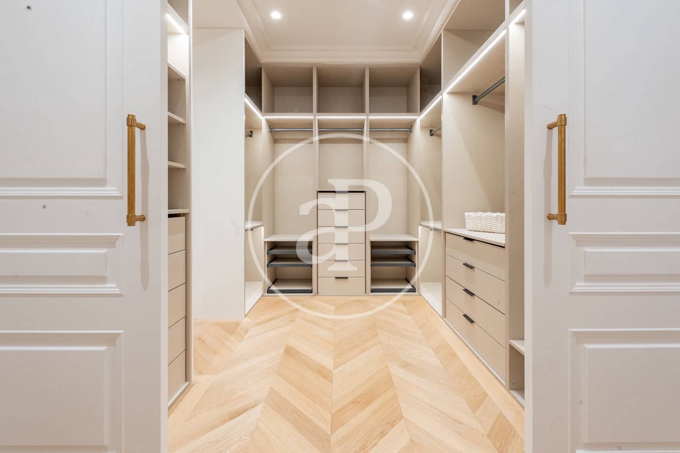 3 soveværelse Lejlighed til salg i Madrid by - € 2.550.000 (Ref: 9334975)