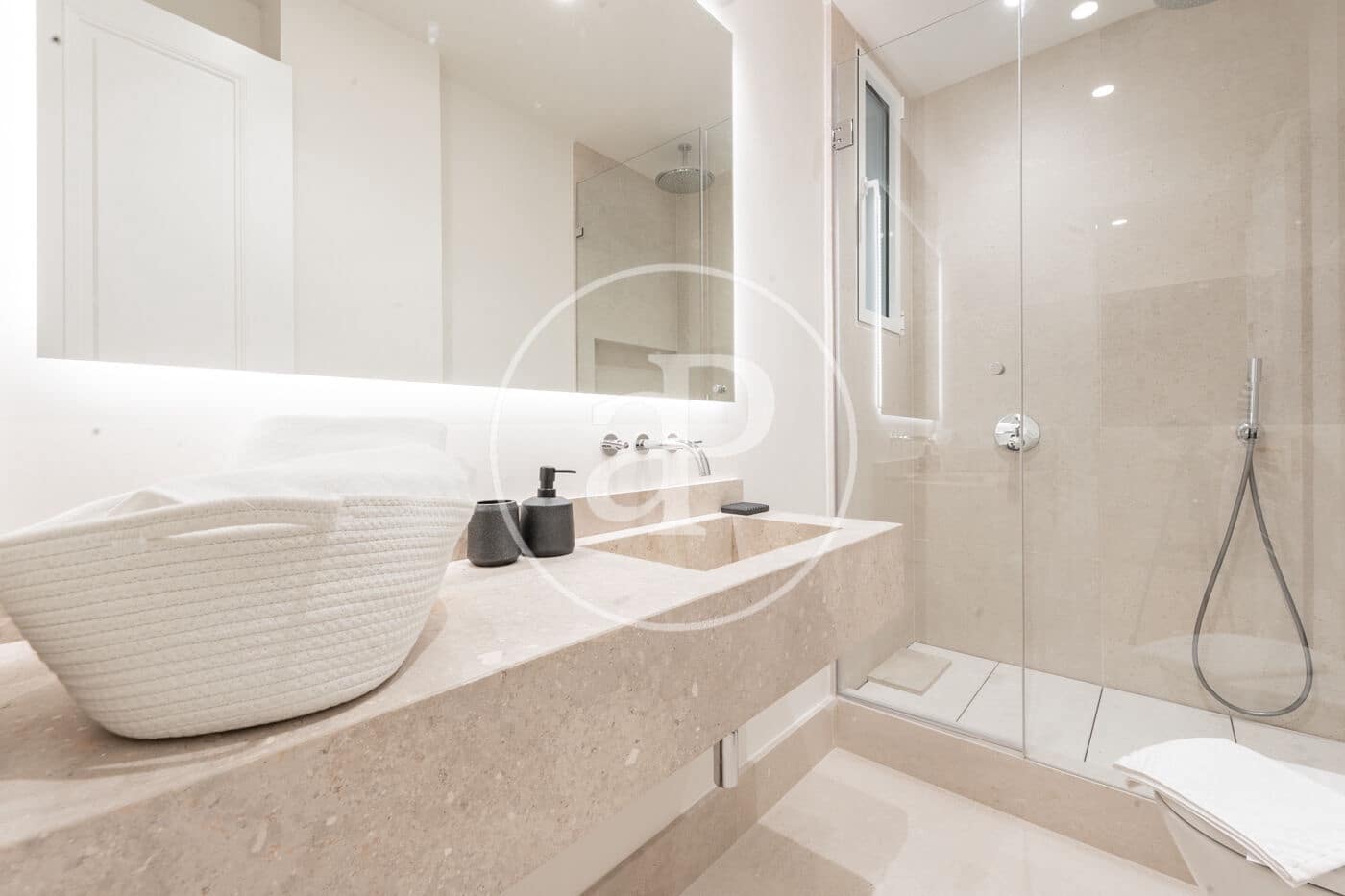 3 soveværelse Lejlighed til salg i Madrid by - € 2.550.000 (Ref: 9334975)