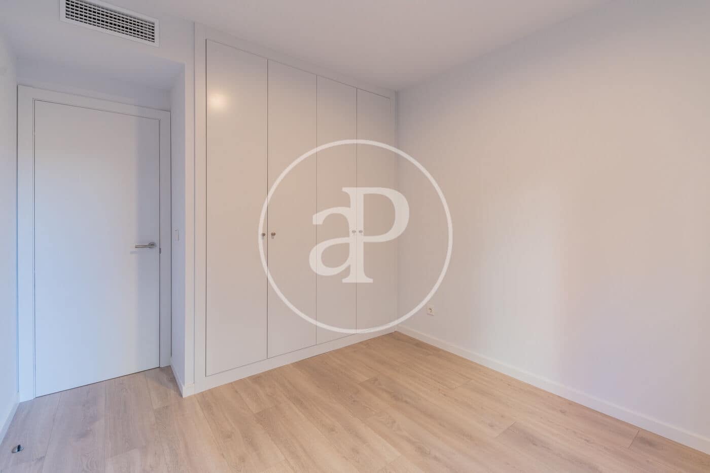 2 bedroom Apartment for rent in Madrid city - € 2,300 (Ref: 9338044)