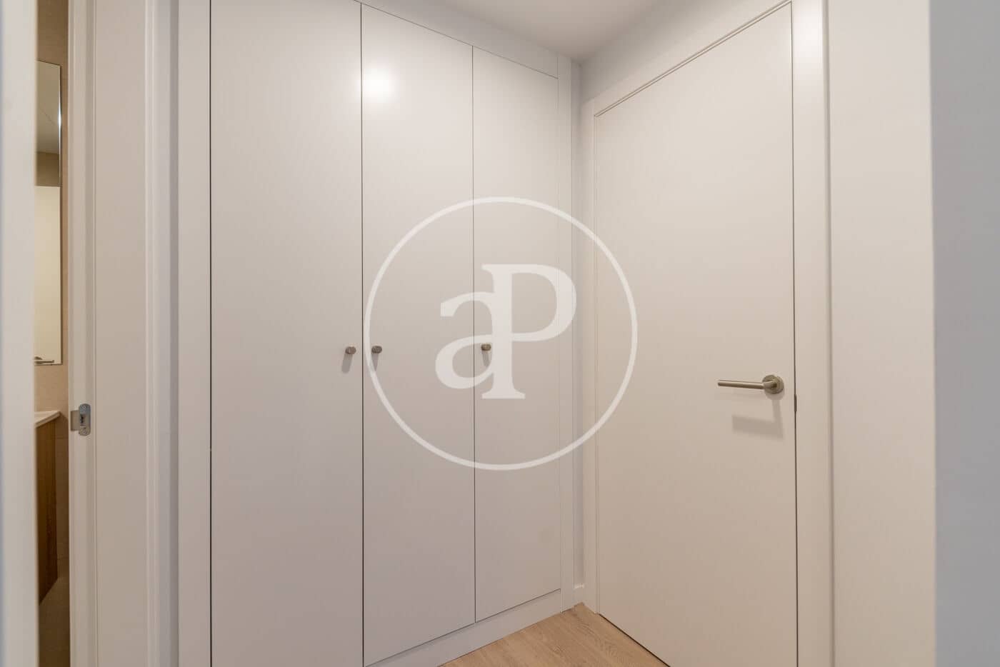 2 bedroom Apartment for rent in Madrid city - € 2,300 (Ref: 9338044)