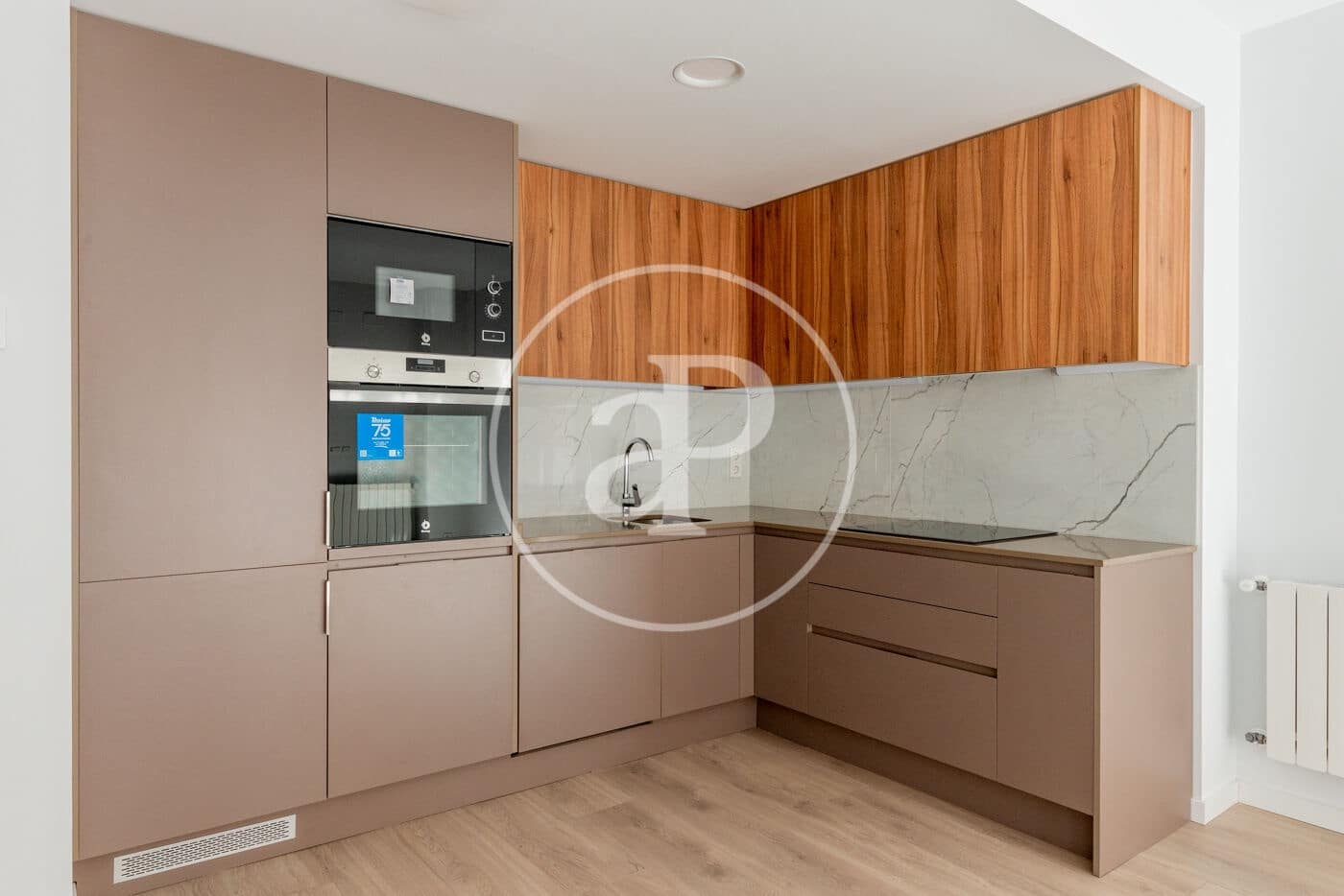 2 bedroom Apartment for rent in Madrid city - € 2,300 (Ref: 9338044)