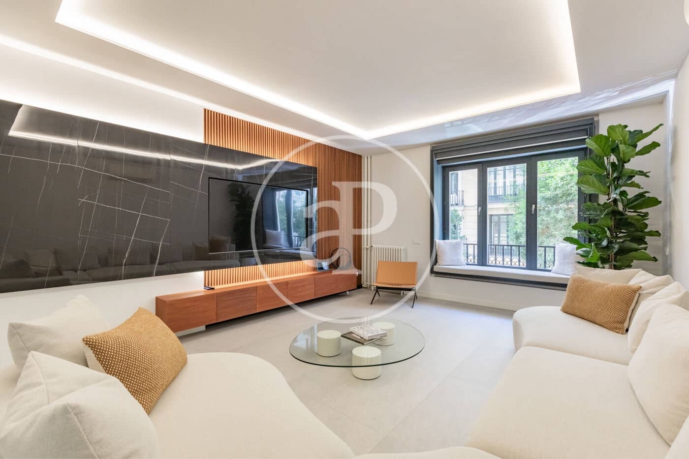 Apartamento de 3 habitaciones en Madrid ciudad en venta - 2.095.000 € (Ref: 9341212)