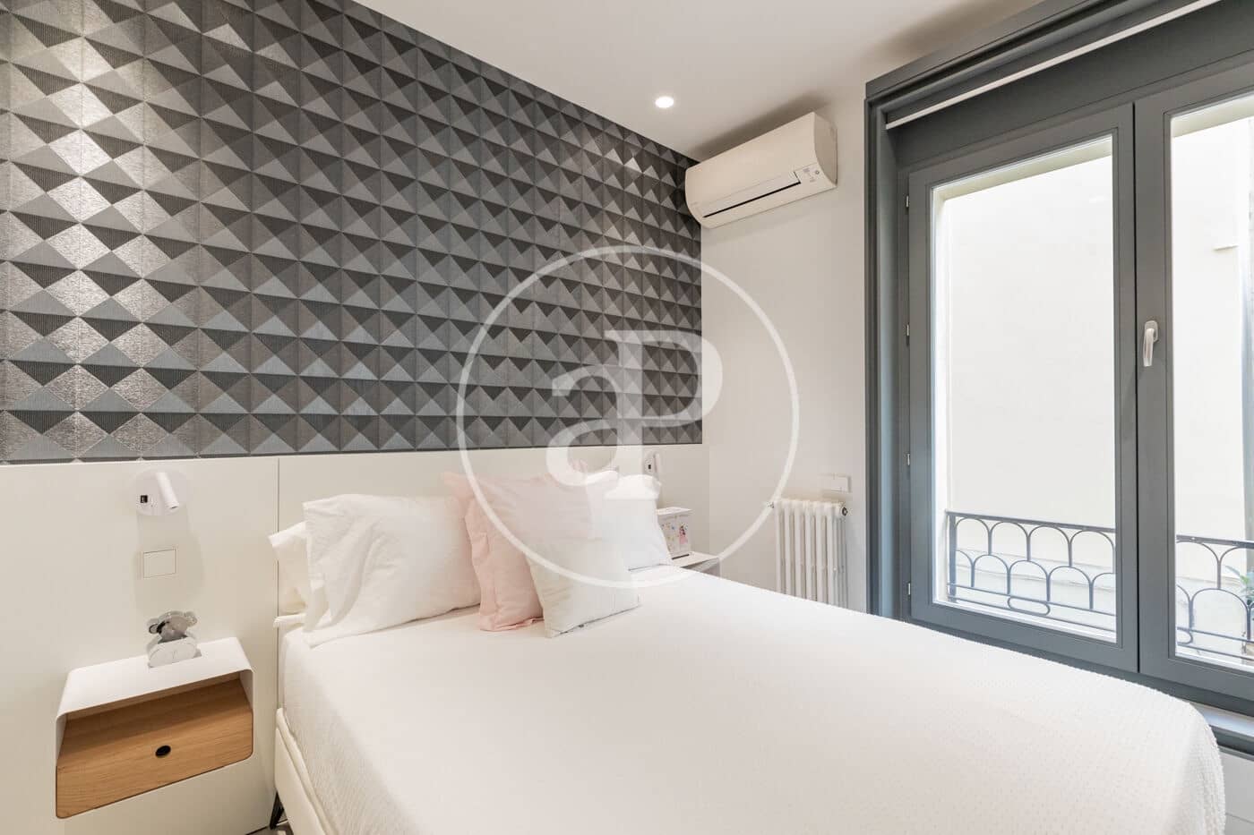 Apartamento de 3 habitaciones en Madrid ciudad en venta - 2.095.000 € (Ref: 9341212)