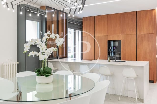 Apartamento de 3 habitaciones en Recoletos, Madrid ciudad en venta - 2.095.000 € (Ref: 9341212)