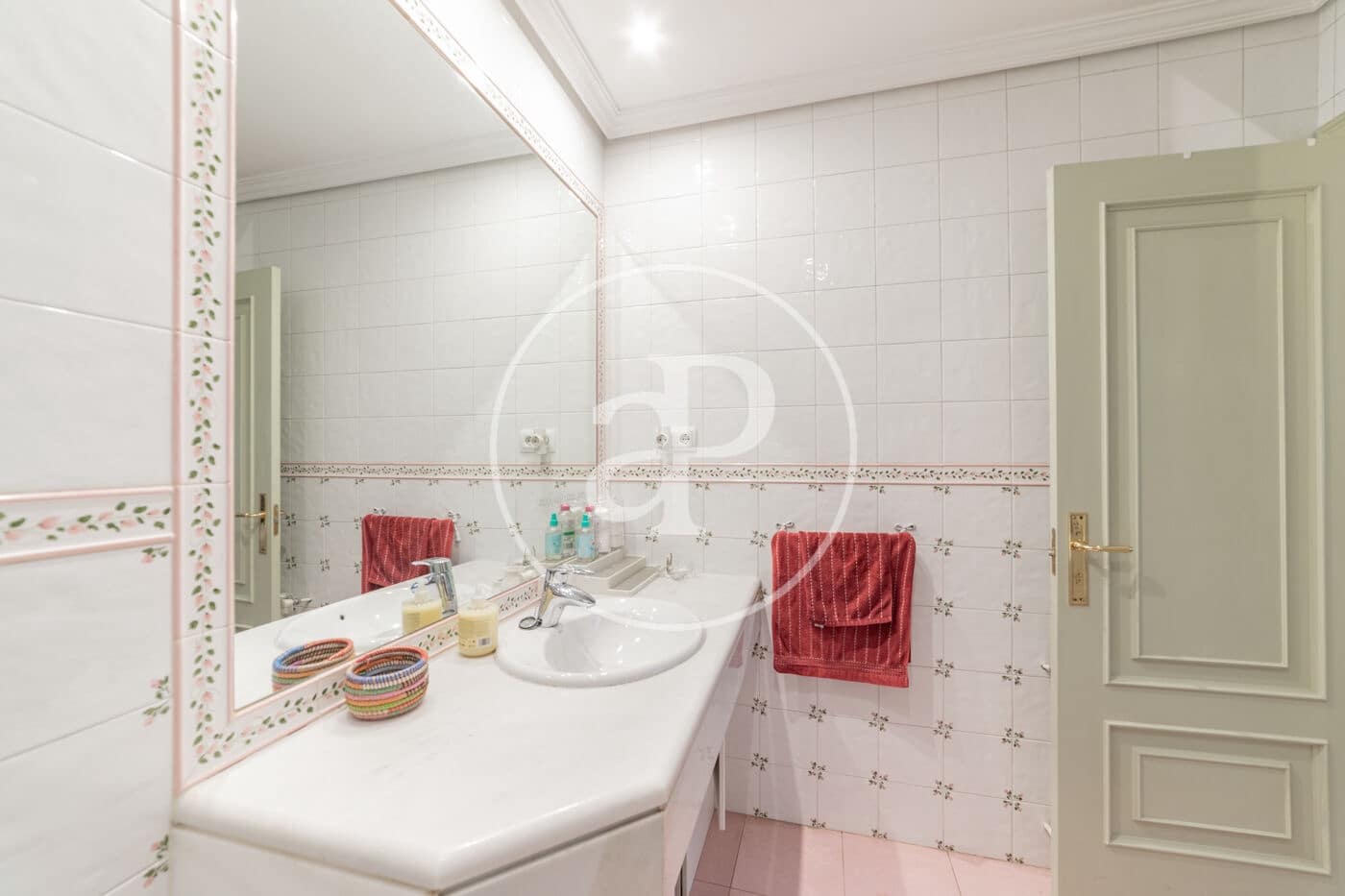 5 bedroom Apartment for rent in Madrid city - € 16,000 (Ref: 9341213)