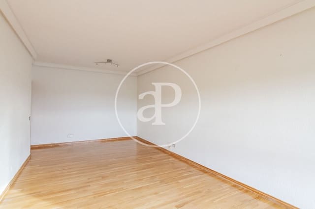 3 bedroom Apartment for sale in Peñagrande, Madrid city with pool - € 995,000 (Ref: 9341215)