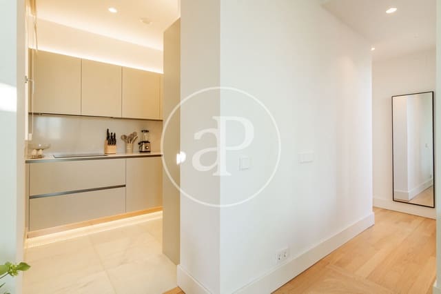 2 quarto Apartamento para arrendar em Universidad, Madrid cidade - 6 500 € (Ref: 9341216)