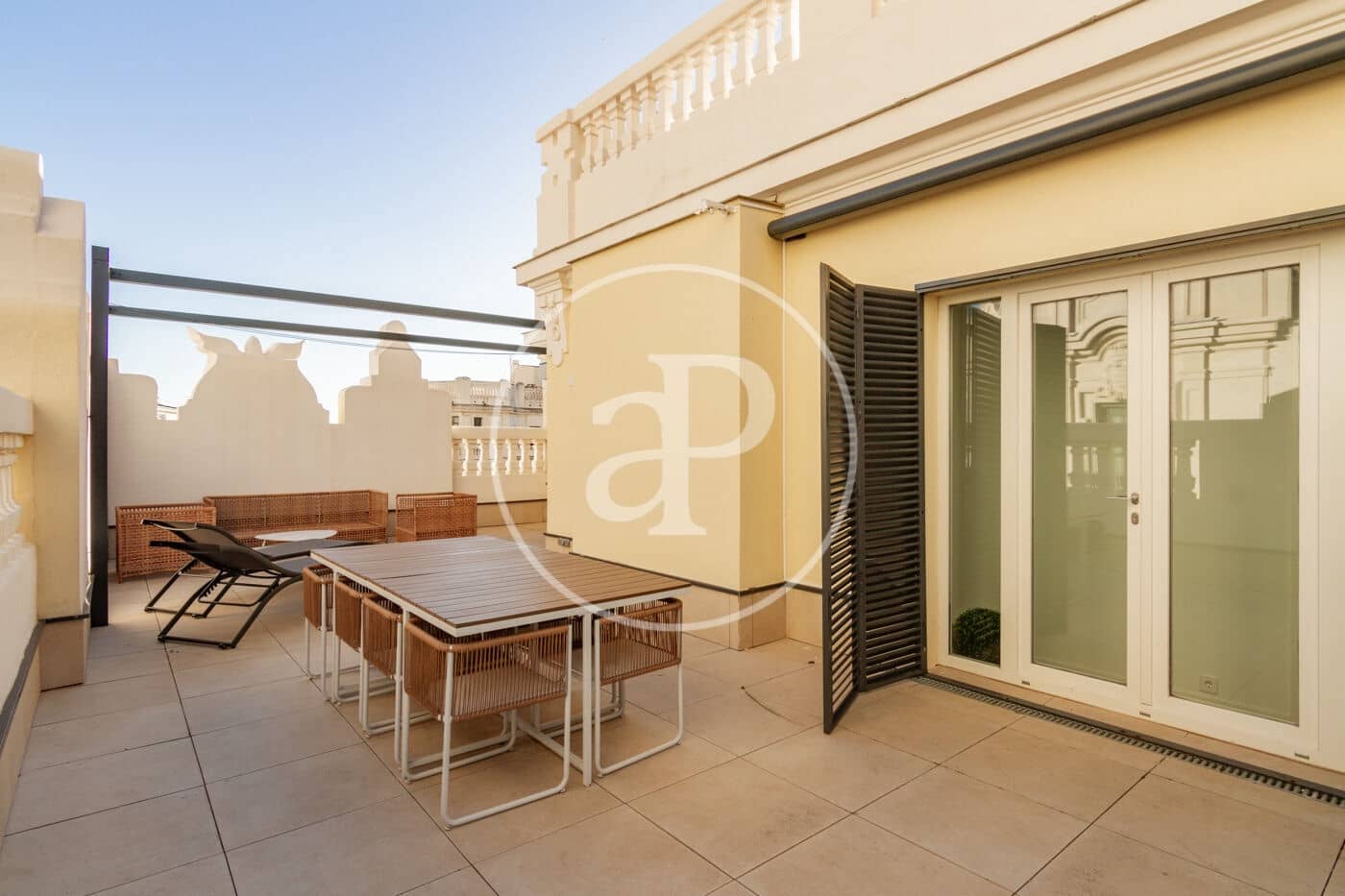 2 quarto Apartamento para arrendar em Madrid cidade - 6 500 € (Ref: 9341216)