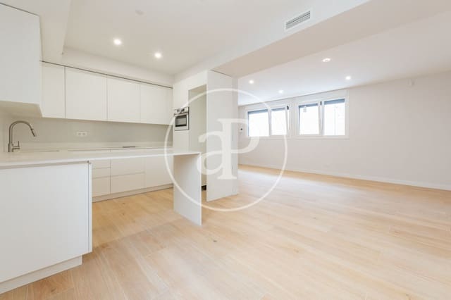 3 bedroom Apartment for sale in Berruguete, Madrid city - € 450,000 (Ref: 9344785)