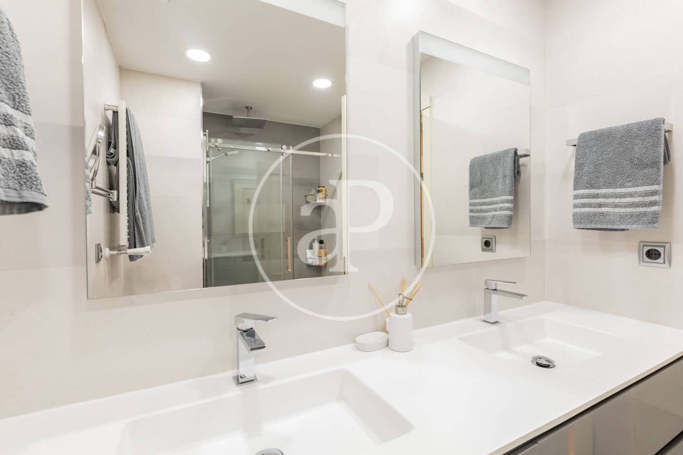 4 camera da letto Appartamento in vendita in Madrid citta con piscina - 895.000 € (Rif: 9347364)