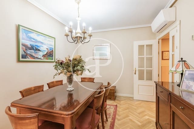 4 sypialnia Apartament na sprzedaż w Aravaca, Miasto Madryt z basenem - 895 000 € (Ref: 9347364)