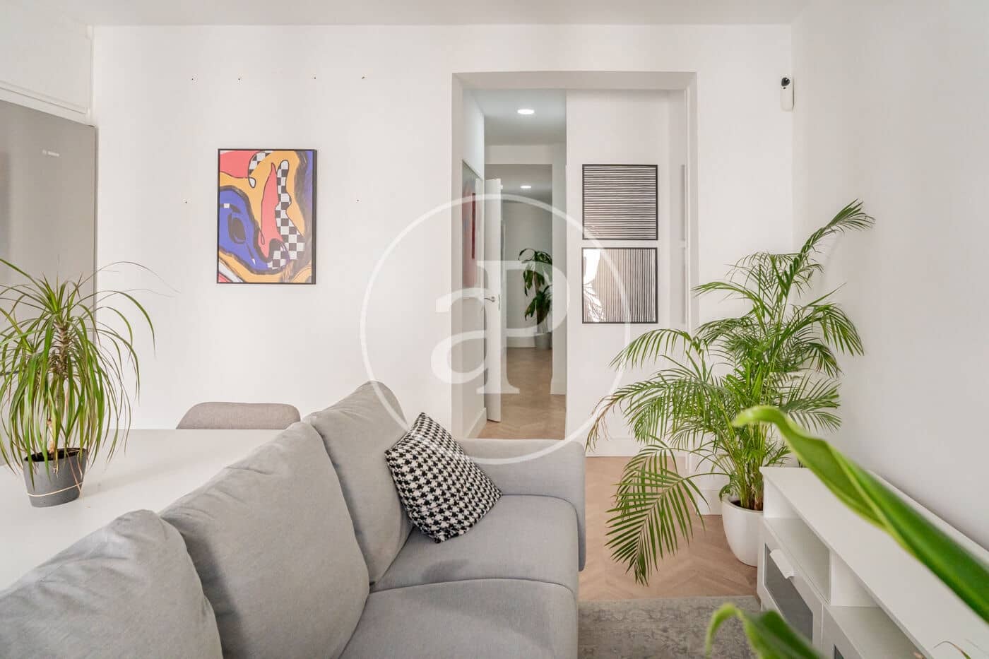 2 soverom Leilighet til leie i Madrid by - € 3 000 (Ref: 9347366)