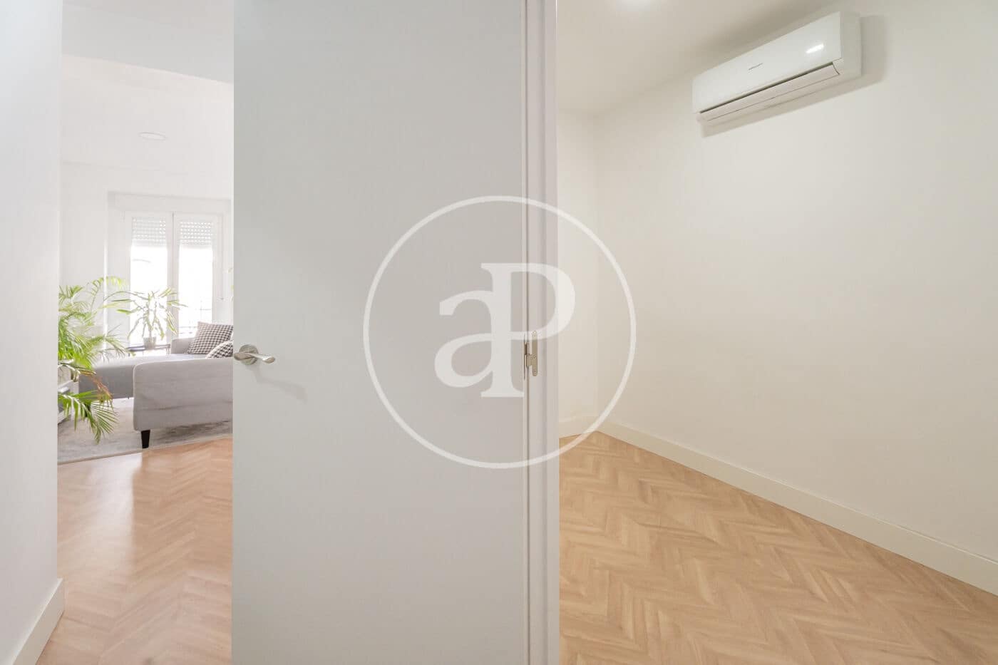 2 soverom Leilighet til leie i Madrid by - € 3 000 (Ref: 9347366)