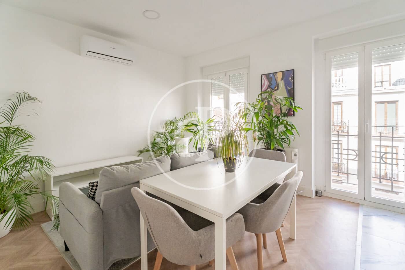 2 soverom Leilighet til leie i Madrid by - € 3 000 (Ref: 9347366)