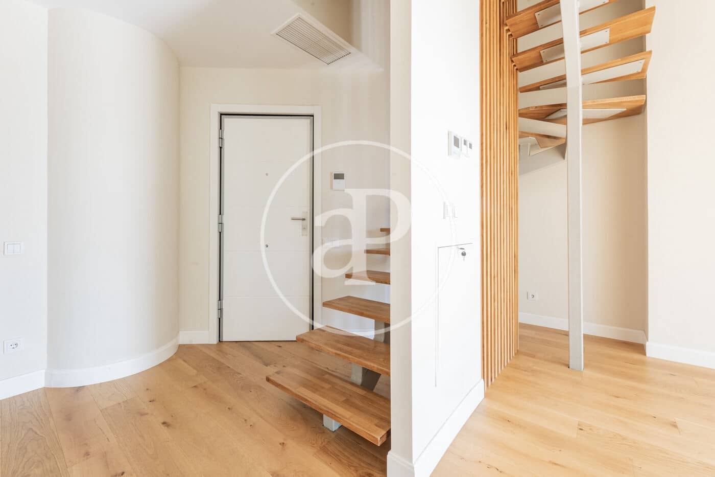 2 sypialnia Apartament na sprzedaż w Miasto Madryt z basenem - 799 000 € (Ref: 9353625)