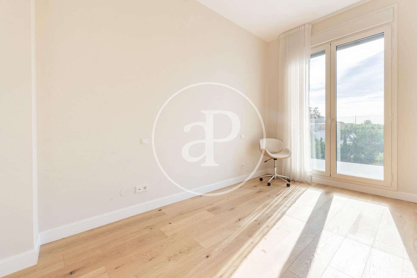 2 sypialnia Apartament na sprzedaż w Miasto Madryt z basenem - 799 000 € (Ref: 9353625)