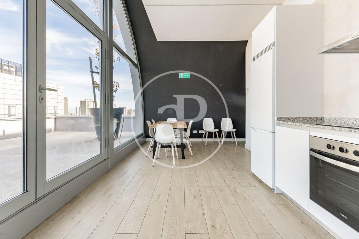 2 sypialnia Apartament na sprzedaż w Miasto Madryt z basenem - 799 000 € (Ref: 9353625)