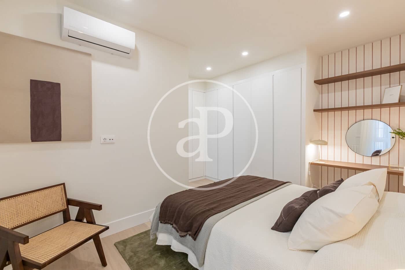 2 bedroom Apartment for sale in Madrid city - € 860,000 (Ref: 9353627)