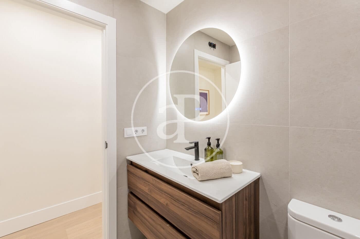 2 bedroom Apartment for sale in Madrid city - € 860,000 (Ref: 9353627)