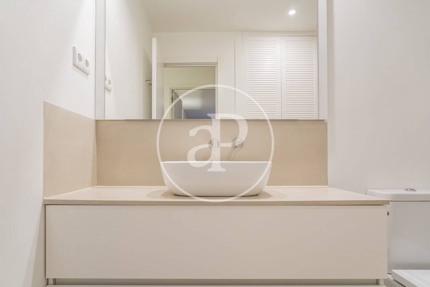 2 makuuhuone Huoneisto vuokrattavana paikassa Madrid kaupunki mukana uima-altaan - 2 000 € (Ref: 9355854)