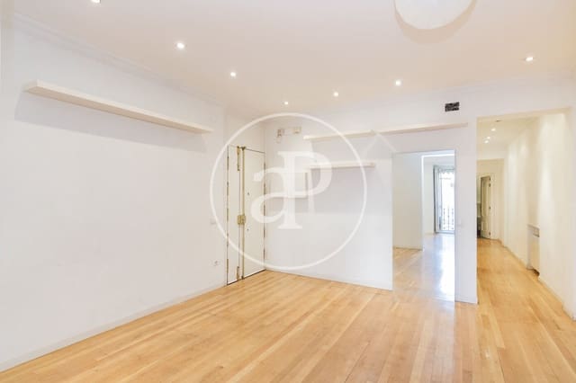 2 soveværelse Lejlighed til salg i Universidad, Madrid by - € 1.000.000 (Ref: 9355855)