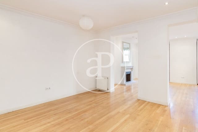 2 soveværelse Lejlighed til salg i Universidad, Madrid by - € 1.000.000 (Ref: 9355855)