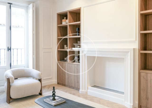 2 Zimmer Apartment zu verkaufen in Cortes, Madrid Stadt - 1.645.000 € (Ref: 9355856)