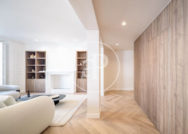 2 Zimmer Apartment zu verkaufen in Cortes, Madrid Stadt - 1.645.000 € (Ref: 9355856)