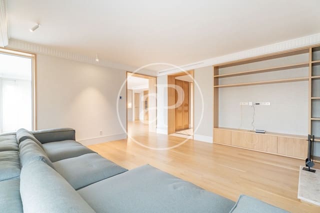 3 soveværelse Lejlighed til salg i Cuatro Caminos, Madrid by - € 2.500.000 (Ref: 9359600)