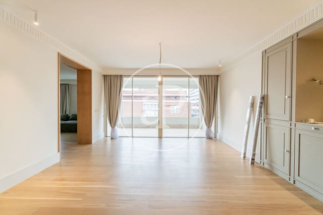 3 soveværelse Lejlighed til salg i Cuatro Caminos, Madrid by - € 2.500.000 (Ref: 9359600)