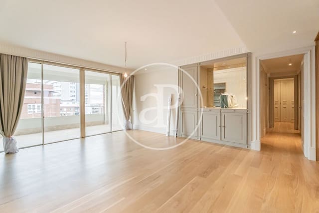 3 soveværelse Lejlighed til salg i Cuatro Caminos, Madrid by - € 2.500.000 (Ref: 9359600)