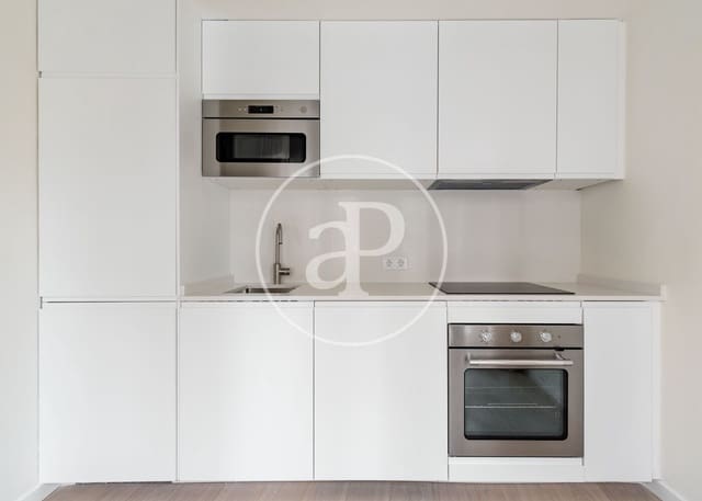 3 soverom Leilighet til leie i Delicias, Madrid by - € 1 995 (Ref: 9359601)