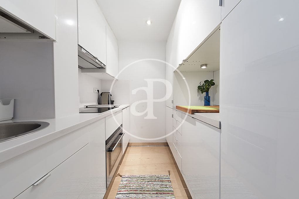 Apartamento de 1 habitación en Madrid ciudad en alquiler con garaje - 2.300 € (Ref: 9362640)