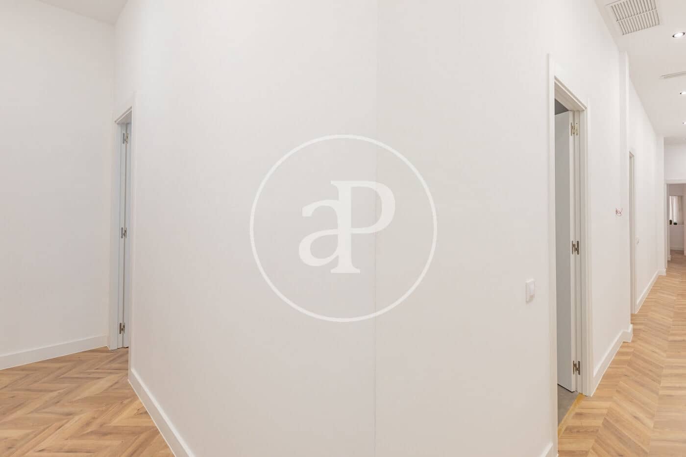 Apartamento de 3 habitaciones en Madrid ciudad en venta - 1.595.000 € (Ref: 9362642)