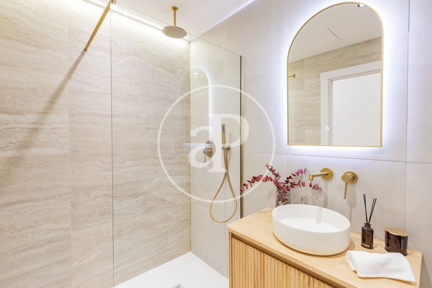 Apartamento de 3 habitaciones en Madrid ciudad en venta - 1.595.000 € (Ref: 9362642)