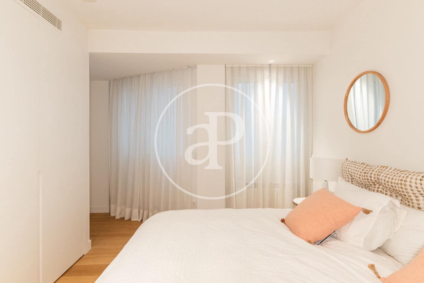 2 quarto Apartamento para arrendar em Madrid cidade - 3 100 € (Ref: 9362643)