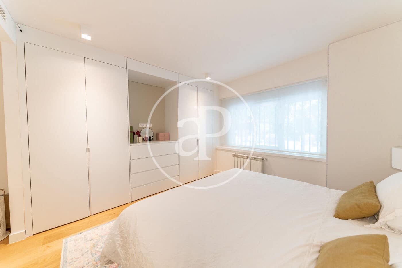 2 quarto Apartamento para arrendar em Madrid cidade - 3 100 € (Ref: 9362643)