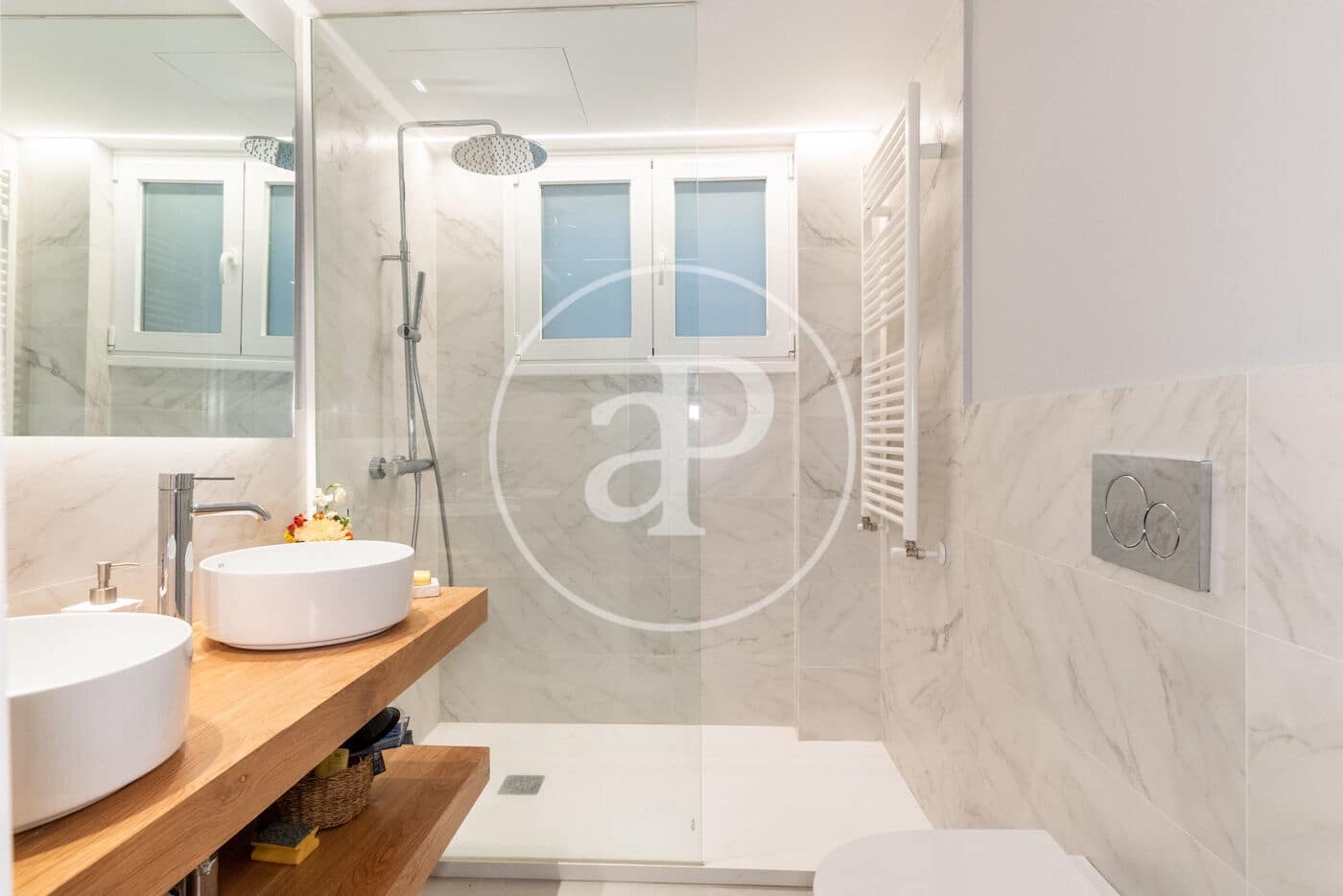 2 quarto Apartamento para arrendar em Madrid cidade - 3 100 € (Ref: 9362643)