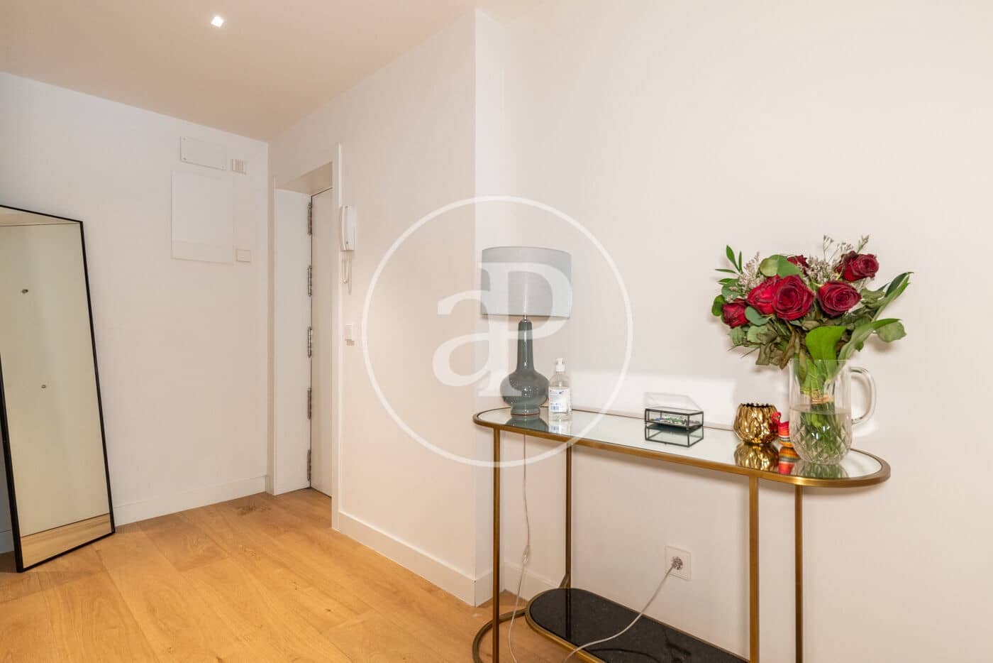 2 quarto Apartamento para arrendar em Madrid cidade - 3 100 € (Ref: 9362643)